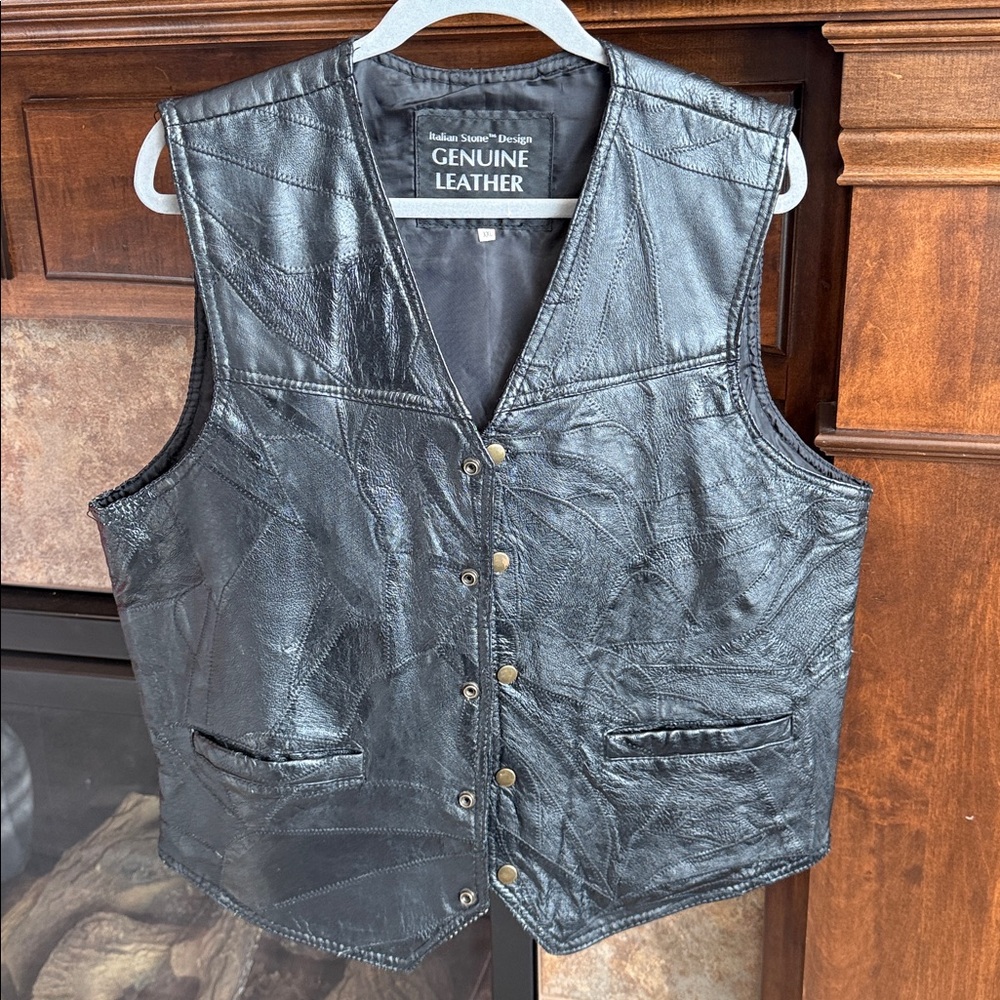 Genuine Leather Black Patchwork Snap Distressed V… - image 2